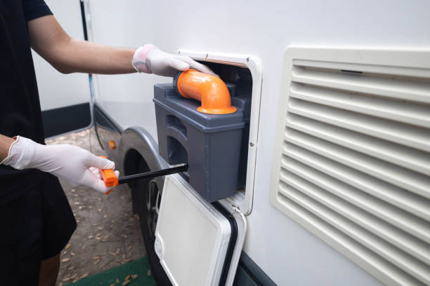 Best Porta potty rental near me  in Fontana, CA